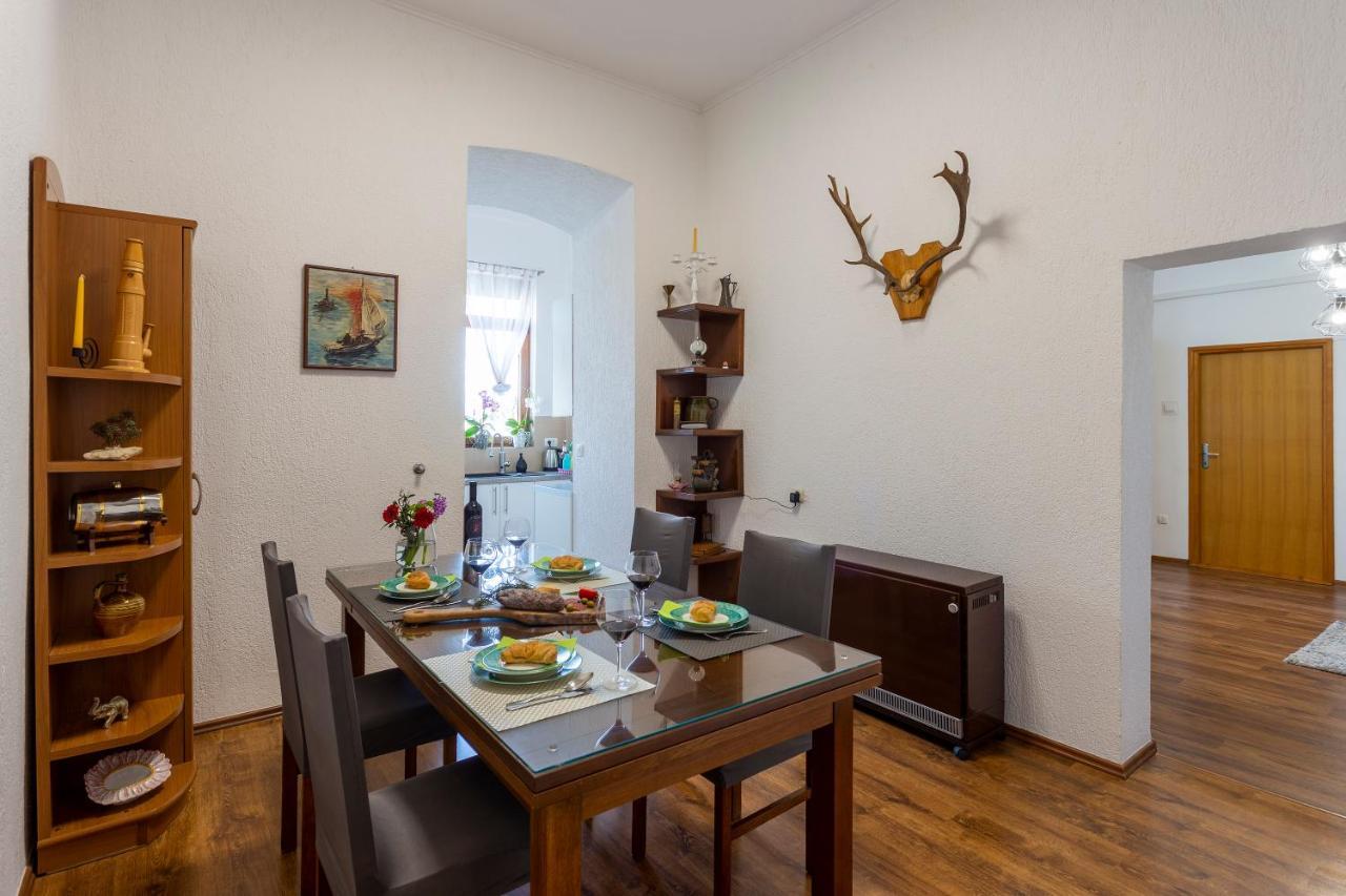Apartman Lema Pula Exterior foto
