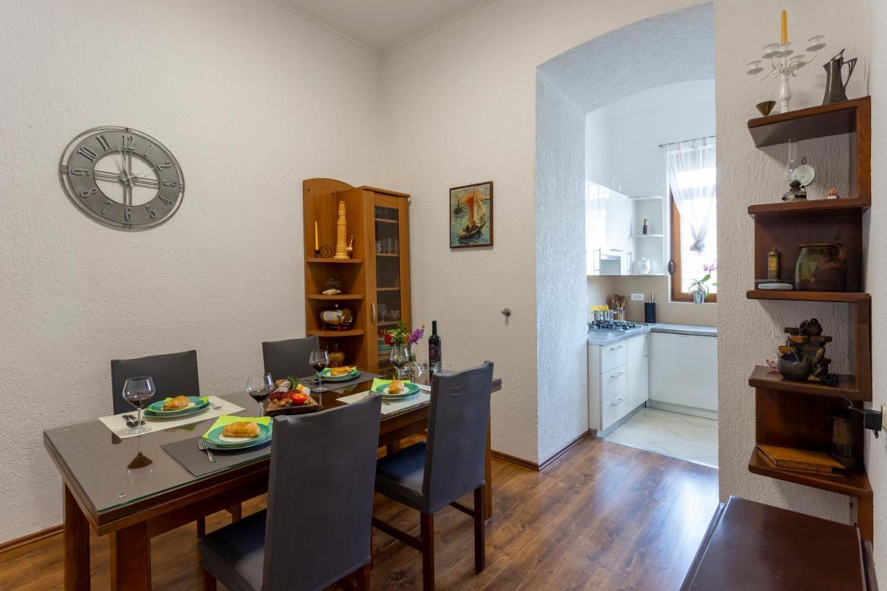 Apartman Lema Pula Exterior foto