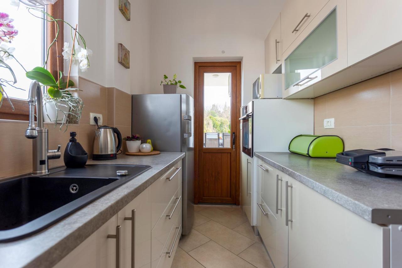 Apartman Lema Pula Exterior foto